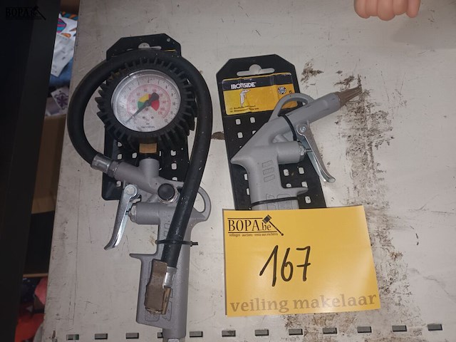 Lot 167 - blaaspistolen. 2 stuks - afbeelding 1 van  4