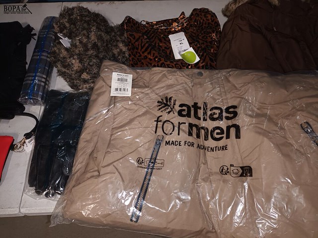 Lot 167 - kledij en accessoires. 15 stuks - afbeelding 3 van  5