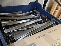 Lot 167 - lot displayhaken en draagarmen voor lamellenwand - afbeelding 4 van  4