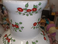 Lot 167 - oosterse vazen. 2 stuks - afbeelding 4 van  7