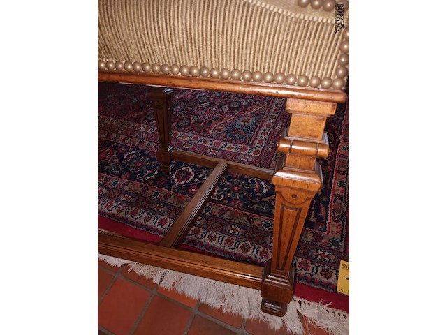 Lot 167 - ovalen tafel met 10 stoelen - afbeelding 9 van  9