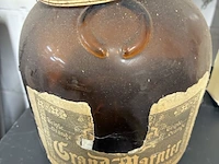 Lot 167 - retro fles grand marnier met lampenkap - afbeelding 2 van  4
