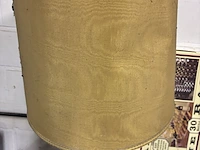 Lot 167 - retro fles grand marnier met lampenkap - afbeelding 4 van  4