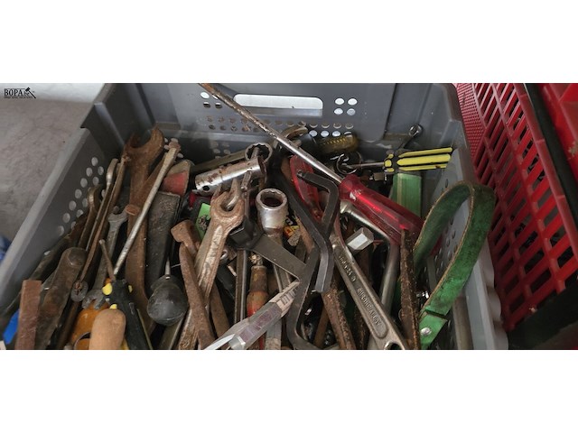Lot 168 - bak divers werkmateriaal - afbeelding 2 van  3