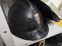 Lot 168 - italië 4 helmen - afbeelding 2 van  5