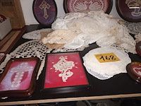 Lot 168 - kantwerk - afbeelding 4 van  4