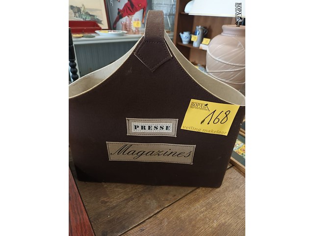 Lot 168 - krantenhouder - afbeelding 1 van  2