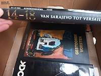 Lot 168 - kunstboeken. 1 doos - afbeelding 2 van  10