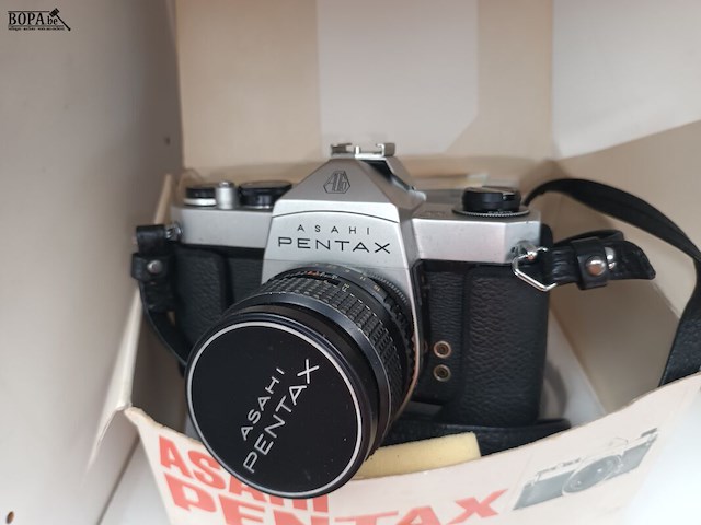Lot 168 - pentax fototoestel - afbeelding 1 van  4