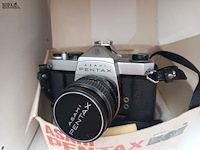 Lot 168 - pentax fototoestel - afbeelding 1 van  4