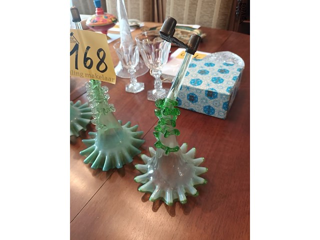 Lot 168 - pique-fleur onderdelen. 3 stuks - afbeelding 2 van  6