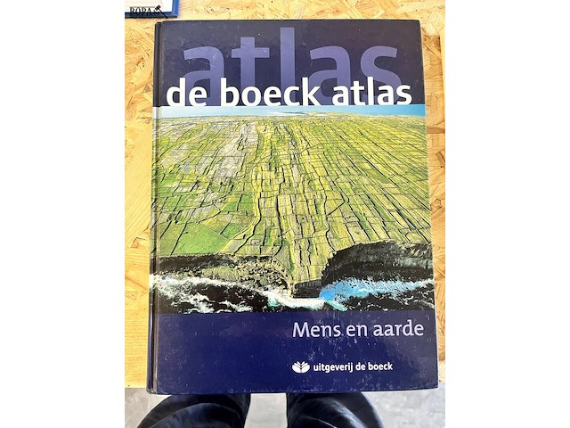 Lot 169 - de boeck atlas mens en aarde - afbeelding 1 van  4