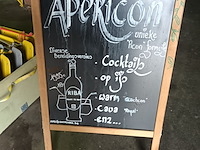 Lot 169 - dubbelzijdig stoepbord - afbeelding 1 van  3