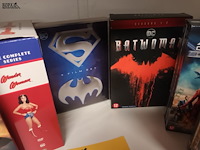 Lot 169 - dvd boxen super heroes. 6 stuks - afbeelding 3 van  4