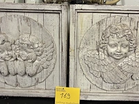 Lot 169 - houten wanddecoratie engel - 2 stuks