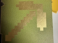 Lot 169 - lot minecraft boeken - 4 stuks - afbeelding 3 van  5