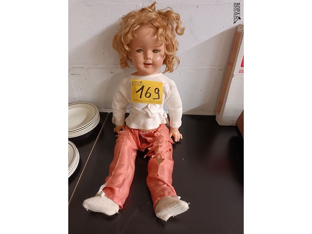 Lot 169 - oude pop shirley temple - afbeelding 1 van  4