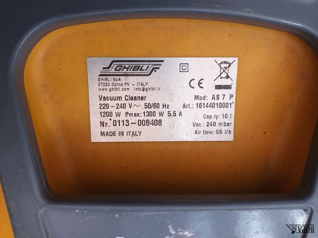 Lot 169 - stofzuiger ghibli - afbeelding 2 van  3