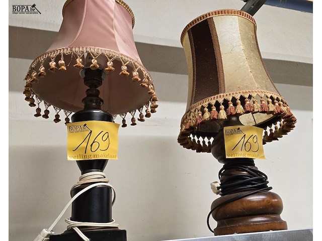 Lot 169 - tafellampen 2 stuks - afbeelding 1 van  3