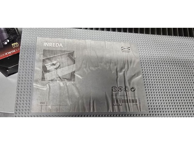 Lot 17 - anti slip matten voor lades 4 stuks - afbeelding 2 van  2