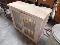 Lot 17 - antiek kastje - afbeelding 2 van  4