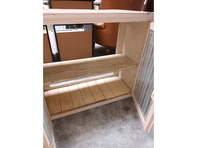 Lot 17 - antiek kastje - afbeelding 3 van  4