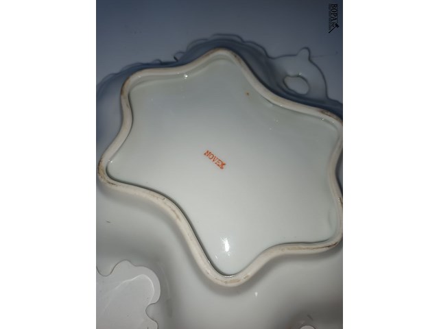 Lot 17 - antieke tafeldecoratie. 4 stuks - afbeelding 4 van  10