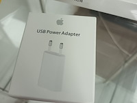 Lot 17 - apple accessoires. 2 stuks - afbeelding 2 van  4