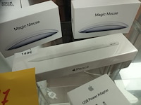 Lot 17 - apple accessoires. 2 stuks - afbeelding 3 van  4