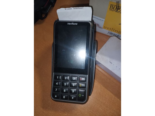 Lot 17 - betaalterminal, switch en wifi booster - afbeelding 4 van  4