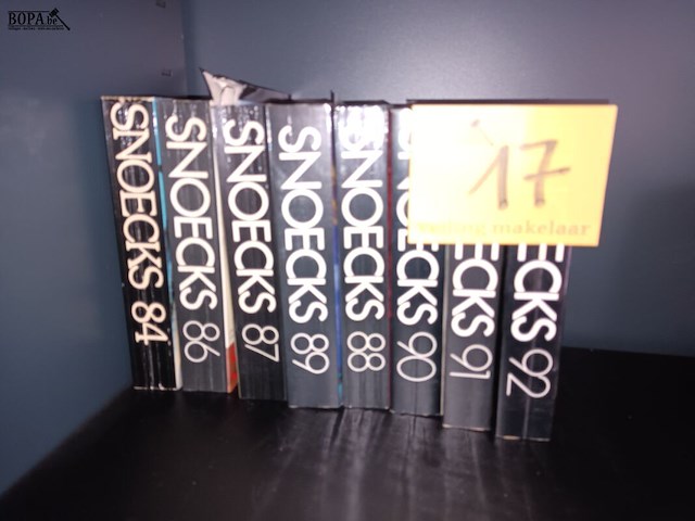 Lot 17 - boeken snoecks. 8 stuks - afbeelding 1 van  2