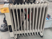 Lot 17 - calor olieradiator - afbeelding 1 van  2