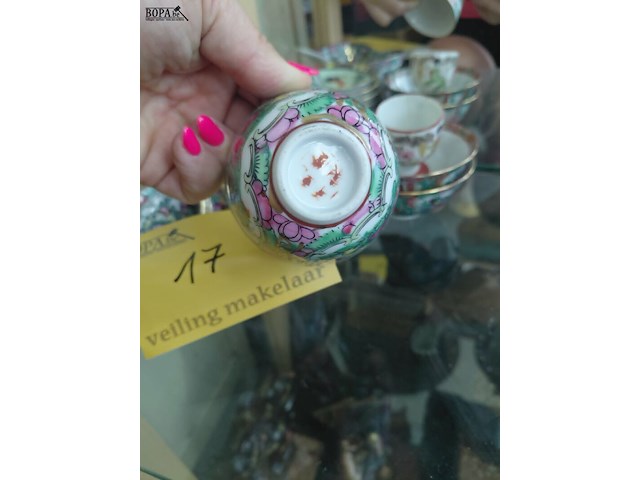 Lot 17 - chinees porselein - afbeelding 3 van  3