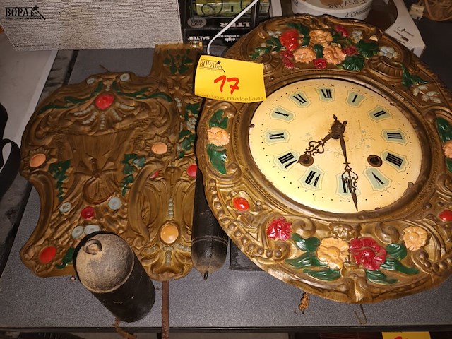 Lot 17 - comtoise klok - afbeelding 1 van  4