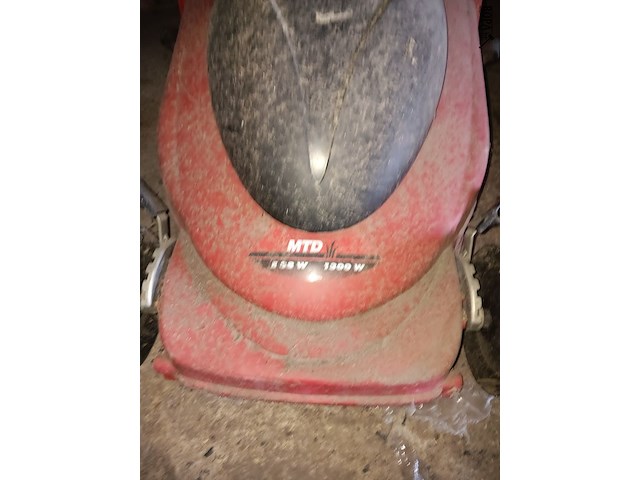 Lot 17 - elektrische grasmaaier - afbeelding 2 van  2