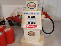 Lot 17 - esso vrachtwagens en accessoires. 14 stuks - afbeelding 7 van  11