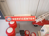 Lot 17 - esso vrachtwagens en accessoires. 14 stuks - afbeelding 8 van  11