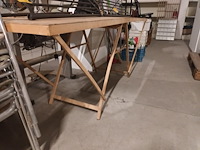Lot 17 - houten plooitafel - afbeelding 2 van  2