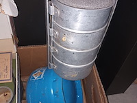 Lot 17 - kampeermateriaal - afbeelding 2 van  4