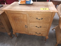 Lot 17 - kastje louis xv