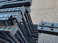 Lot 17 - palletstelling met 15 staanders - afbeelding 2 van  4