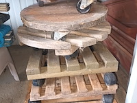 Lot 17 - plantenrollers. 7 stuks - afbeelding 1 van  3