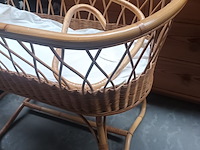 Lot 17 - rotan kinderwieg - afbeelding 4 van  4