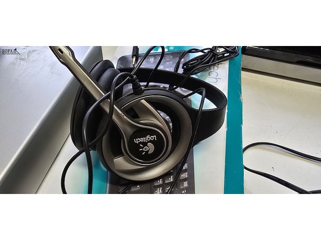 Lot 17 - toetsenbord logitec + koptelefoon logitec - afbeelding 2 van  5