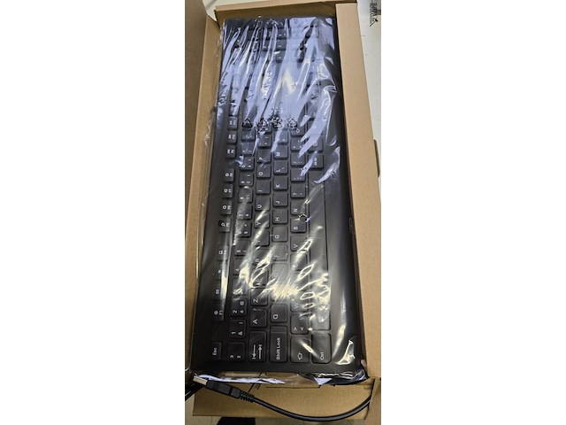 Lot 17 - toetsenbord logitec + koptelefoon logitec - afbeelding 5 van  5