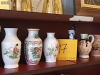 Lot 17 - vaasjes. 8 stuks