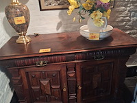 Lot 170 - antieke houten dressoir kast - afbeelding 1 van  3