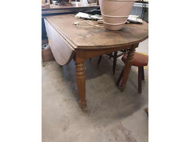 Lot 170 - antieke tafel - afbeelding 4 van  4