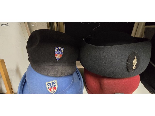 Lot 170 - frankrijk 4 vrouwelijke + 5 schuitjes - afbeelding 3 van  6