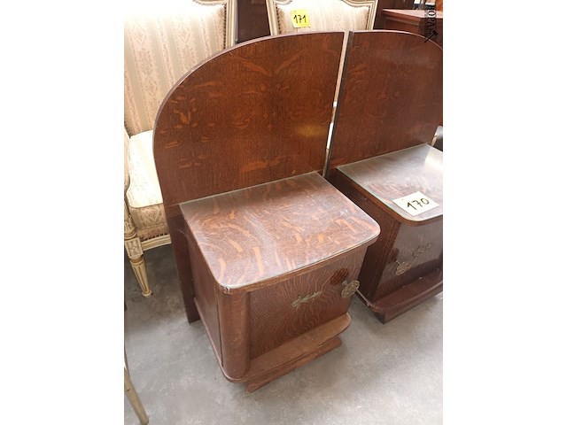 Lot 170 - nachtkastjes. 2 stuks - afbeelding 2 van  4